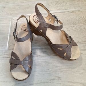 Dansko Season Sandal Taupe Leather Strappy Chunky Comfort Women's Size 38 - 8